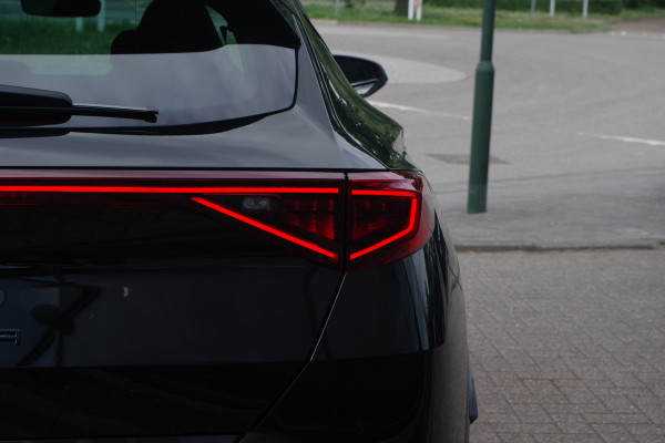 CUPRA Formentor 1.4 e-Hybrid VZ Performance PHEV, Groot-Navigatie, Adap. Cruise Control, Camera