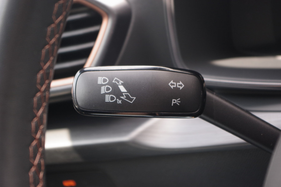 CUPRA Formentor 1.4 e-Hybrid VZ Performance PHEV, Groot-Navigatie, Adap. Cruise Control, Camera