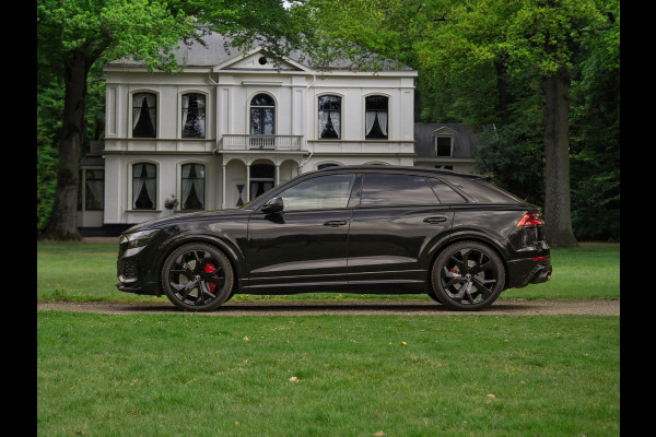 Audi RS Q8 Quattro | Akrapovic | B&O | Stoelventilatie | Pano-dak | Massage | Head-up | Adapt. cruise | Fabrieksgarantie 2027