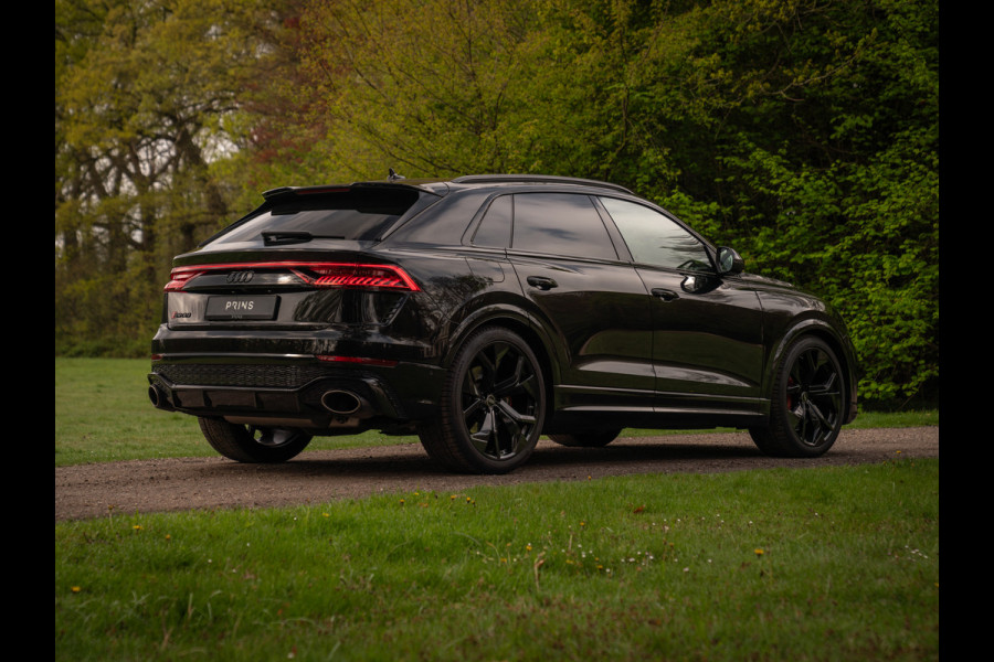 Audi RS Q8 Quattro | Akrapovic | B&O | Stoelventilatie | Pano-dak | Massage | Head-up | Adapt. cruise | Fabrieksgarantie 2027
