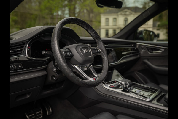 Audi RS Q8 Quattro | Akrapovic | B&O | Stoelventilatie | Pano-dak | Massage | Head-up | Adapt. cruise | Fabrieksgarantie 2027