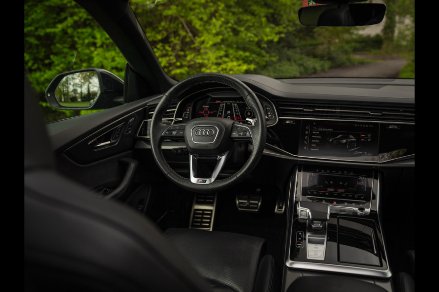 Audi RS Q8 Quattro | Akrapovic | B&O | Stoelventilatie | Pano-dak | Massage | Head-up | Adapt. cruise | Fabrieksgarantie 2027