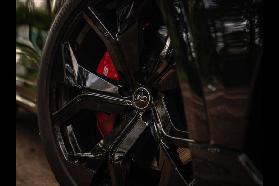 Audi RS Q8 Quattro | Akrapovic | B&O | Stoelventilatie | Pano-dak | Massage | Head-up | Adapt. cruise | Fabrieksgarantie 2027