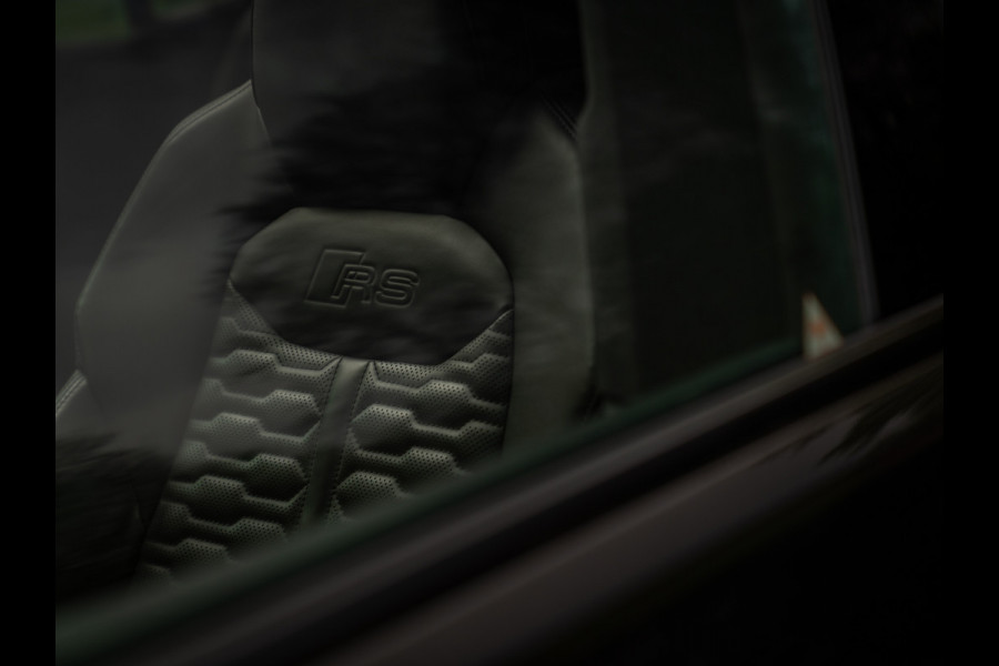 Audi RS Q8 Quattro | Akrapovic | B&O | Stoelventilatie | Pano-dak | Massage | Head-up | Adapt. cruise | Fabrieksgarantie 2027