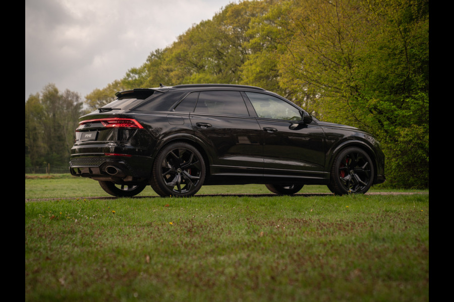 Audi RS Q8 Quattro | Akrapovic | B&O | Stoelventilatie | Pano-dak | Massage | Head-up | Adapt. cruise | Fabrieksgarantie 2027