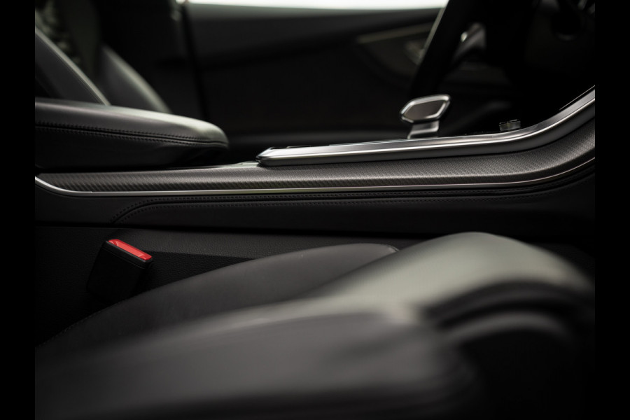 Audi RS Q8 Quattro | Akrapovic | B&O | Stoelventilatie | Pano-dak | Massage | Head-up | Adapt. cruise | Fabrieksgarantie 2027