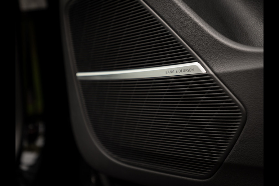 Audi RS Q8 Quattro | Akrapovic | B&O | Stoelventilatie | Pano-dak | Massage | Head-up | Adapt. cruise | Fabrieksgarantie 2027