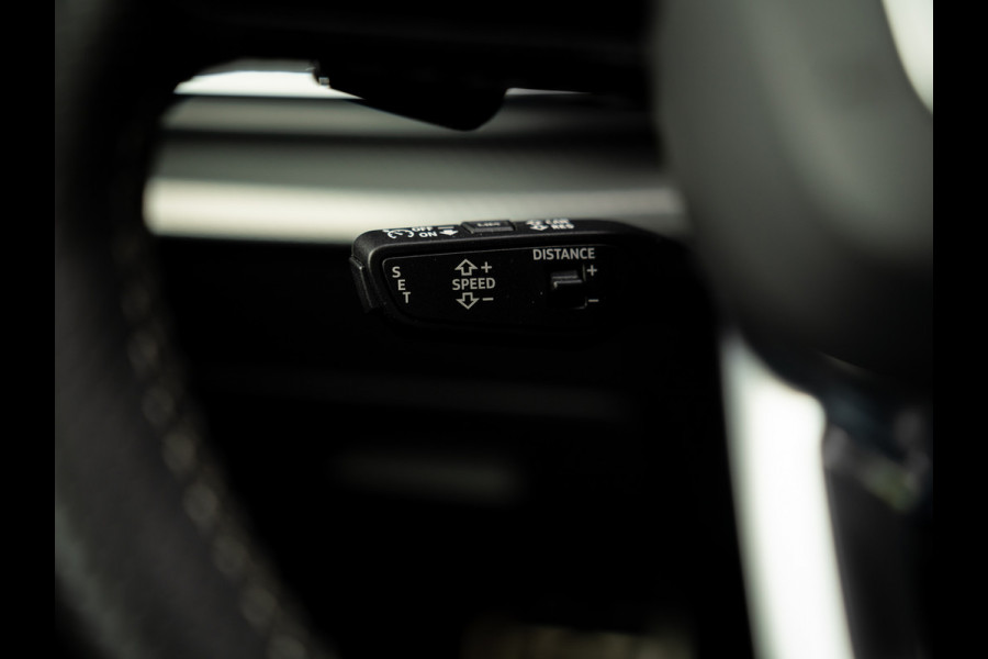 Audi RS Q8 Quattro | Akrapovic | B&O | Stoelventilatie | Pano-dak | Massage | Head-up | Adapt. cruise | Fabrieksgarantie 2027