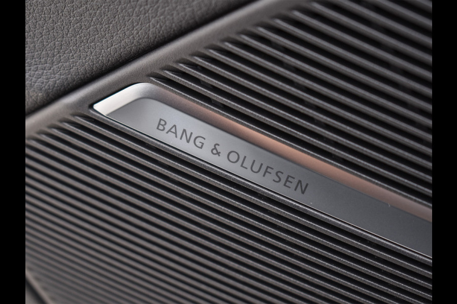 Audi Q8 60 TFSI e QUATTRO PRO LINE S COMPETITION | PANORAMADAK | EXCLUSIVE INTERIEUR | BANG&OLUFSEN | HEAD-UP | TREKHAAK | SOFT-CLOSE |