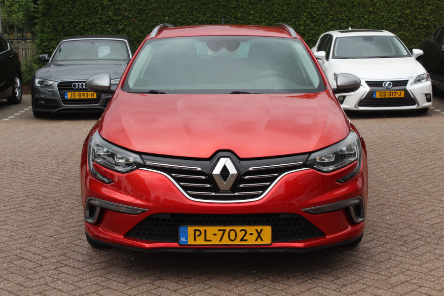 Renault MEGANE Estate 1.2 TCe GT-Line / Trekhaak / Camera / Bose / Keyless / 17'' / Navigatie / Getint glas / Dodehoek / DAB / Cruise Control