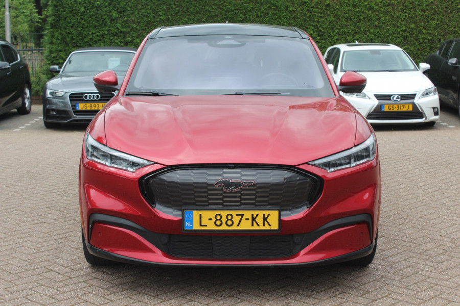 Ford Mustang Mach-E Extended First Edition AWD 98 kWh / Glascoating / Panoramadak / Camera / Leder / 19'' / B&O / Keyless / DAB / Dodehoek / ACC / Navigatie / Sfeerverlichting / Stoelverwarming