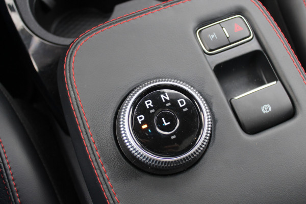 Ford Mustang Mach-E Extended First Edition AWD 98 kWh / Glascoating / Panoramadak / Camera / Leder / 19'' / B&O / Keyless / DAB / Dodehoek / ACC / Navigatie / Sfeerverlichting / Stoelverwarming
