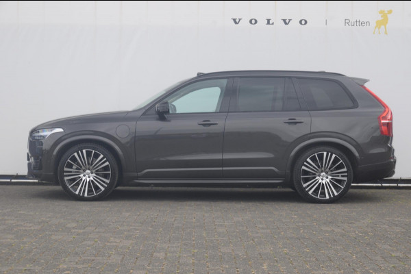 Volvo XC90 T8 455PK Automaat Plug-in hybrid AWD Ultra Dark Luchtvering / Bowers & Wilkins audio / Trekhaak / Massage / Stoelverwarming en ventilatie / Elektrisch bedienbare voorstoelen met geheugen / Trekhaak / Panoramadak / Head-up Display /