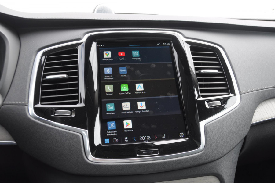 Volvo XC90 T8 455PK Automaat Plug-in hybrid AWD Ultra Dark Luchtvering / Bowers & Wilkins audio / Trekhaak / Massage / Stoelverwarming en ventilatie / Elektrisch bedienbare voorstoelen met geheugen / Trekhaak / Panoramadak / Head-up Display /
