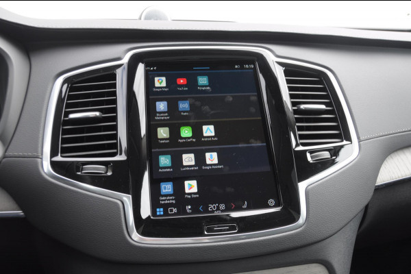 Volvo XC90 T8 455PK Automaat Plug-in hybrid AWD Ultra Dark Luchtvering / Bowers & Wilkins audio / Trekhaak / Massage / Stoelverwarming en ventilatie / Elektrisch bedienbare voorstoelen met geheugen / Trekhaak / Panoramadak / Head-up Display /