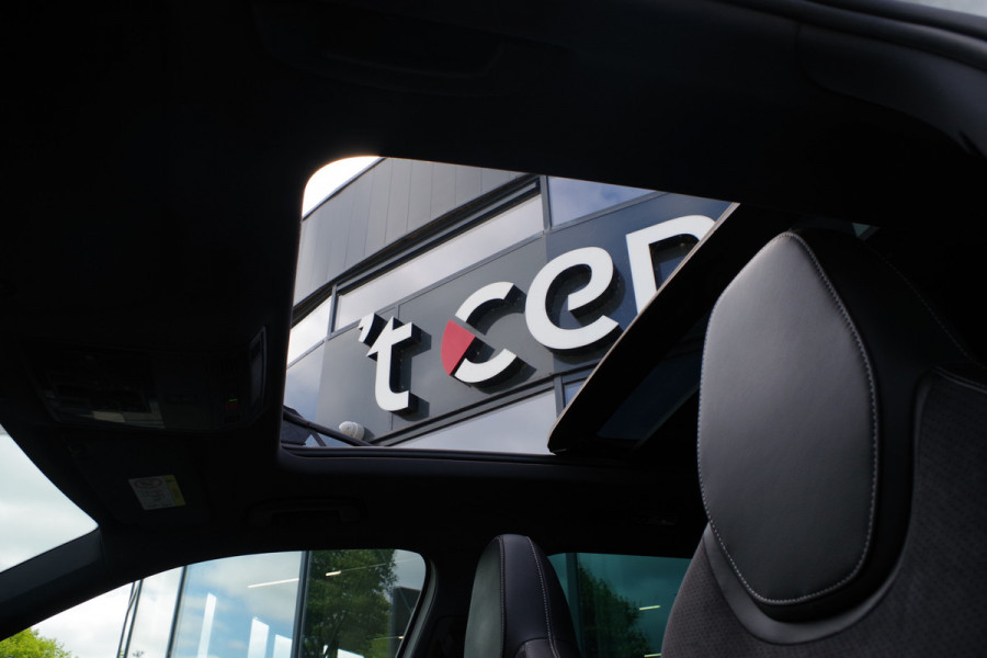 Škoda Superb Combi 1.4 TSI iV 218 PK Sportline Bns, Panoramadak, 360° Camera, Memory, 4x Stoelverwarming
