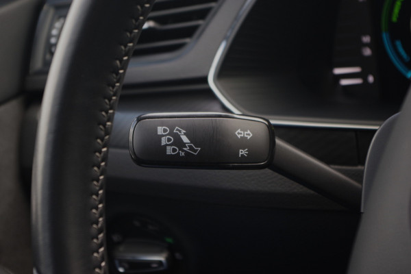 Škoda Superb Combi 1.4 TSI iV 218 PK Sportline Bns, Panoramadak, 360° Camera, Memory, 4x Stoelverwarming