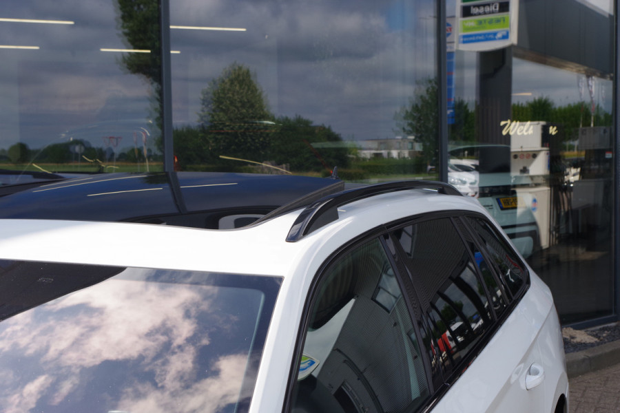 Škoda Superb Combi 1.4 TSI iV 218 PK Sportline Bns, Panoramadak, 360° Camera, Memory, 4x Stoelverwarming