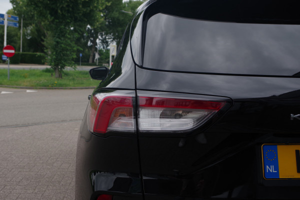 Ford Kuga 2.5 PHEV 225 PK ST-Line X, Trekhaak, Adap. Cruise Control, Winterpakket, 19" LM, Camera, 4x Stoelverwarming