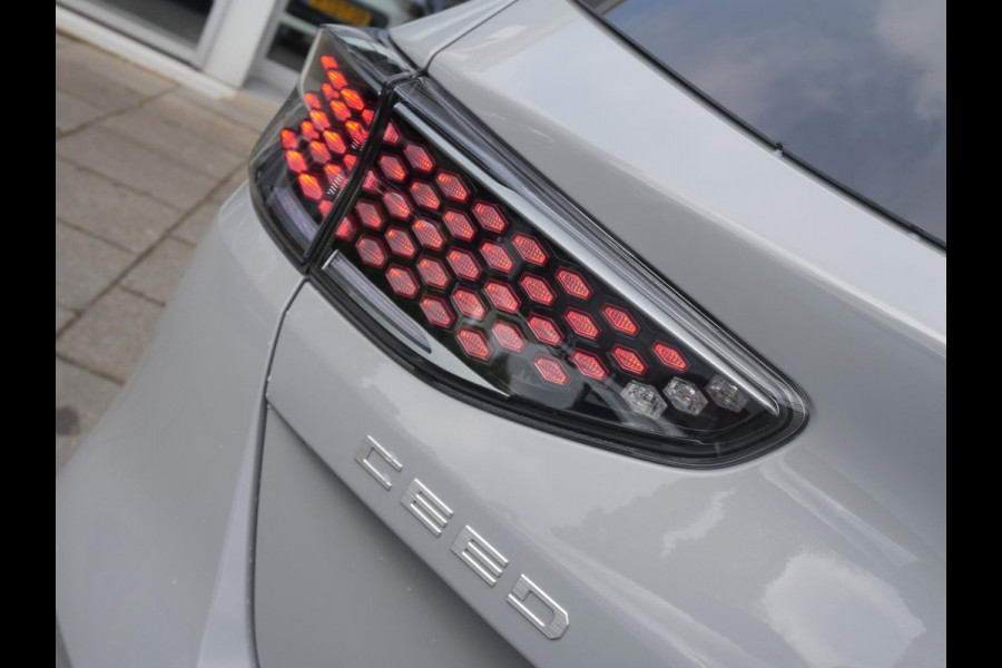 Kia Ceed 1.0 T-GDi Design Edition | Cruise | Clima | Stoel-stuurverwarming | Camera | Carplay | Navi |