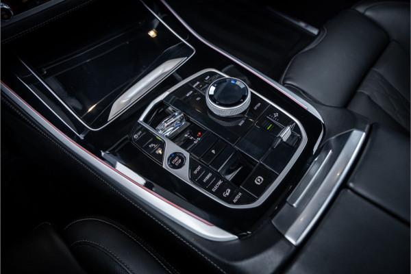 BMW X5 xDrive50e Launch Edition - M Sport | Massage | H&K | Elek. Trekhaak | 360 Camera
