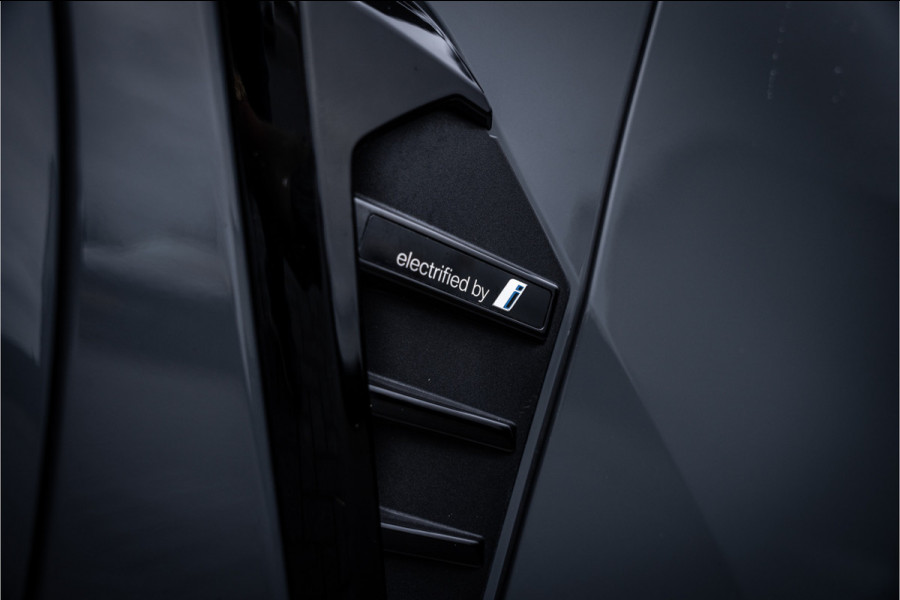 BMW X5 xDrive50e Launch Edition - M Sport | Massage | H&K | Elek. Trekhaak | 360 Camera