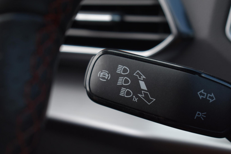Seat Tarraco 1.4 TSI e-Hybrid Business FR Pano Kuip 360C Lane Trekhaak ACC