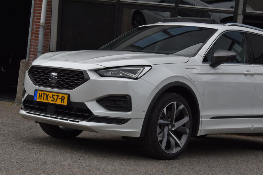 Seat Tarraco 1.4 TSI e-Hybrid Business FR Pano Kuip 360C Lane Trekhaak ACC
