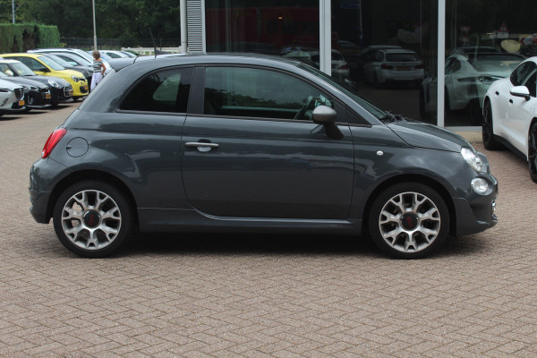 Fiat 500 1.2 Lounge / Apple CarPlay / Half leder / Parkeerhulp achter / 15'' / Beats / DAB / Bluetooth / Cruise Control / Getint glas