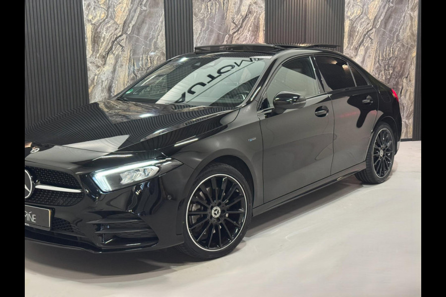 Mercedes-Benz A-Klasse 250e AMG |PANO|SFEER|BURMESTER|CAMERA|BOMVOL