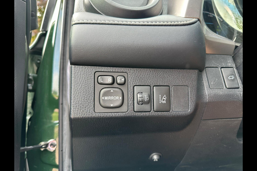 Toyota RAV4 2.5 Hybrid AWD Dynamic | Trekgewicht 1650KG | Trekhaak |  NL-Auto |
