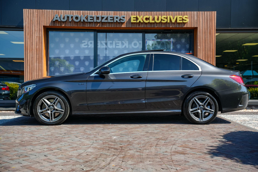Mercedes-Benz C-Klasse 300 de AMG Line Pano Navi