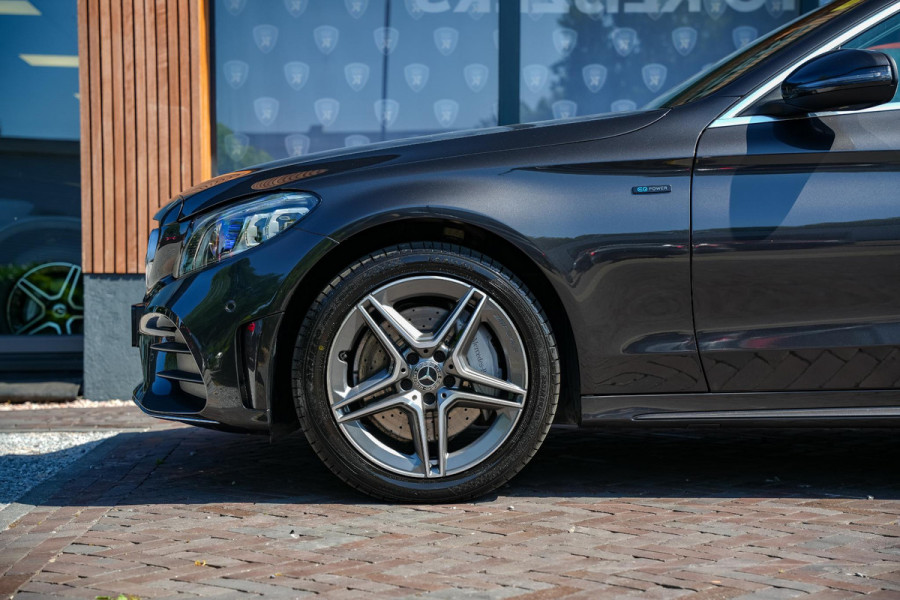 Mercedes-Benz C-Klasse 300 de AMG Line Pano Navi