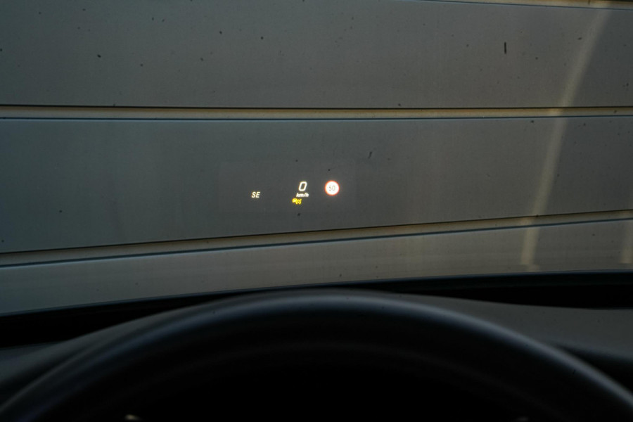 Mercedes-Benz C-Klasse 300 de AMG Line Pano Navi
