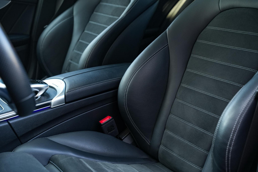 Mercedes-Benz C-Klasse 300 de AMG Line Pano Navi
