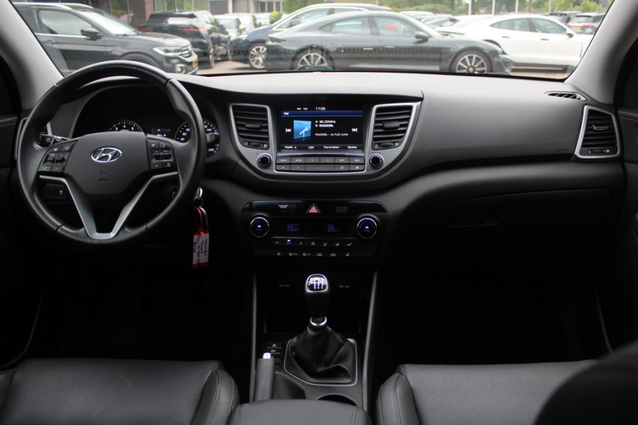 Hyundai Tucson 1.6 GDi Comfort / Trekhaak / Camera / Leder / Navigatie / 19'' / Stoelverwarming 4x / DAB / Cruise Control