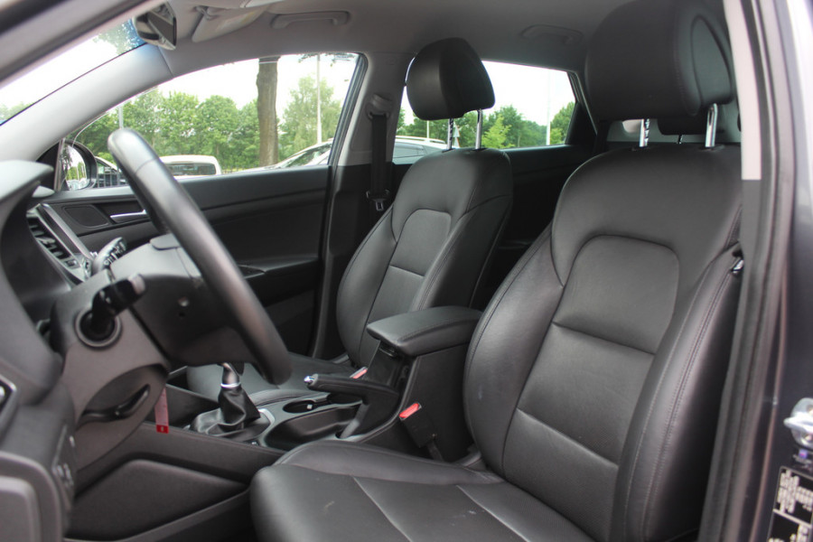 Hyundai Tucson 1.6 GDi Comfort / Trekhaak / Camera / Leder / Navigatie / 19'' / Stoelverwarming 4x / DAB / Cruise Control