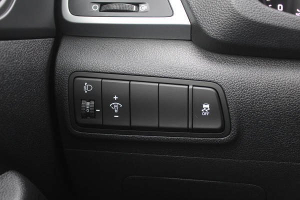 Hyundai Tucson 1.6 GDi Comfort / Trekhaak / Camera / Leder / Navigatie / 19'' / Stoelverwarming 4x / DAB / Cruise Control