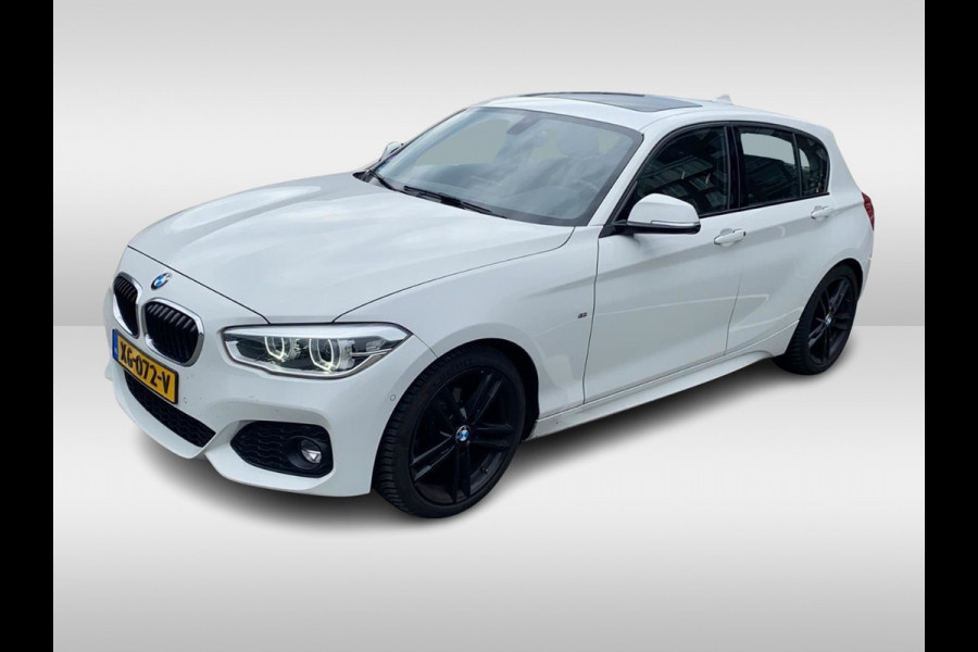 BMW 1-serie 118i High Exe. M Sport / Schuifdak / Camera / Leder / 18'' / Navigatie / Sportstoelen / Stoelverwarming / DAB / Cruise Control