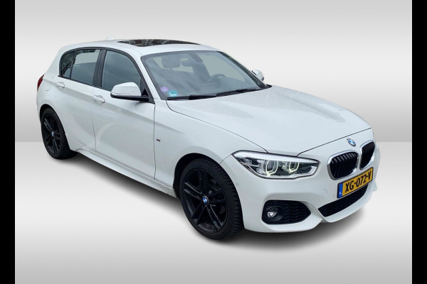 BMW 1-serie 118i High Exe. M Sport / Schuifdak / Camera / Leder / 18'' / Navigatie / Sportstoelen / Stoelverwarming / DAB / Cruise Control