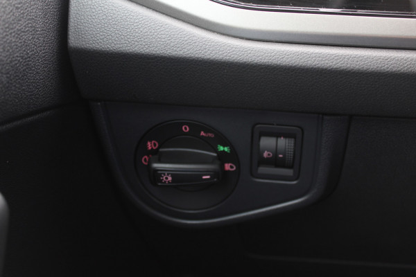 Volkswagen Polo 1.0 TSI Highline 3x R-line / Full option! / Panoramadak / Camera / Virtual Cockpit / Keyless / 17'' / Dynaudio / Winterpakket / LED Koplampen / Navigatie / DAB / ACC