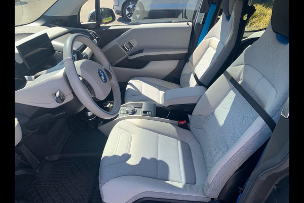 BMW i3 S iPerformance 94Ah 33 kWh / Full option! / Panoramadak / Camera / Keyless / 20'' / Warmtepomp / Harman Kardon / Apple CarPlay / DAB / Getint glas / Stoelverwarming / ACC