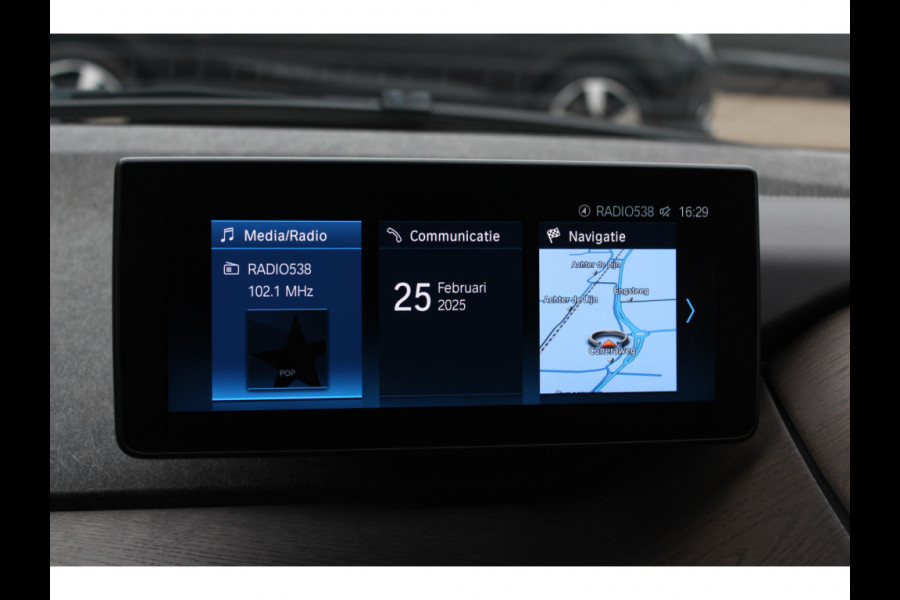 BMW i3 S iPerformance 94Ah 33 kWh / Full option! / Panoramadak / Camera / Keyless / 20'' / Warmtepomp / Harman Kardon / Apple CarPlay / DAB / Getint glas / Stoelverwarming / ACC
