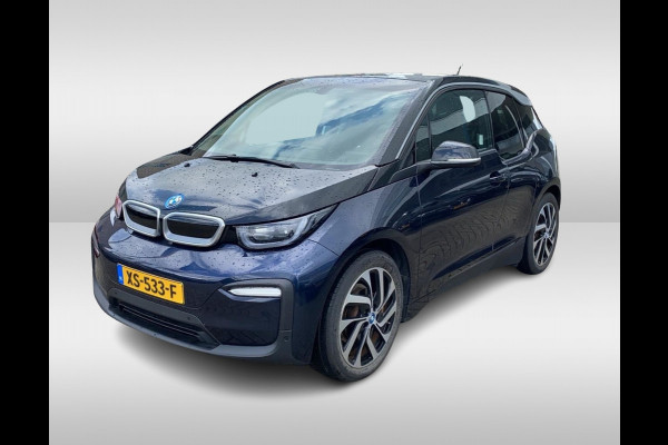 BMW i3 Basis 120Ah 42 kWh / Camera / Navigatie / 19'' / Harman Kardon / Stoelverwarming / Cruise Control / Warmtepomp / Getint glas
