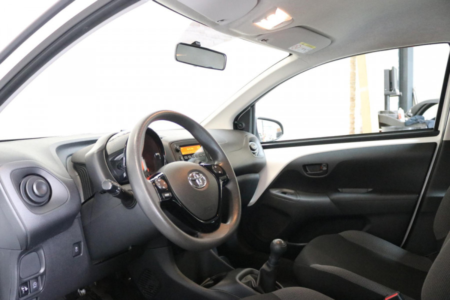 Toyota Aygo 1.0 VVT-i x-fun | AIRCO | NAP |