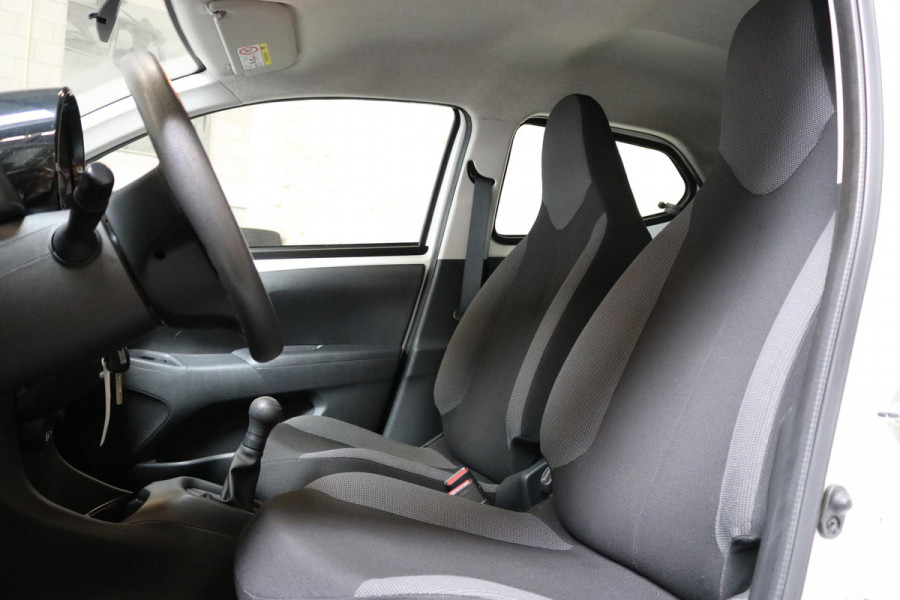 Toyota Aygo 1.0 VVT-i x-fun | AIRCO | NAP |