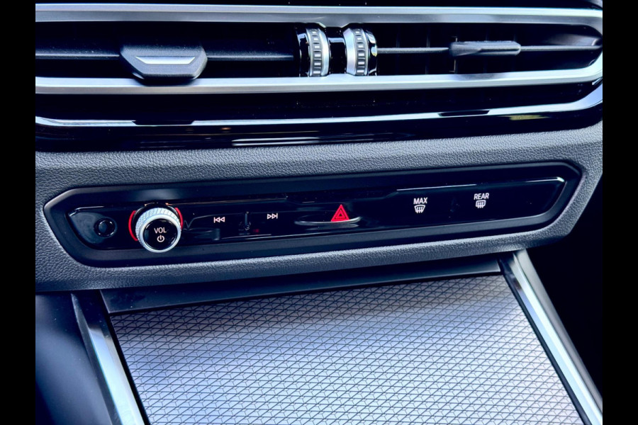 BMW 3-serie M340i xDrive M stoelen/360/HuD/Laser