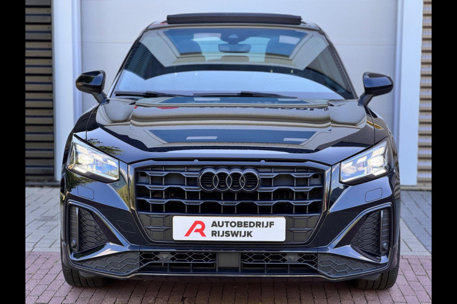 Audi Q2 35 TFSI S Edition Pano/Matrix/Alcantara