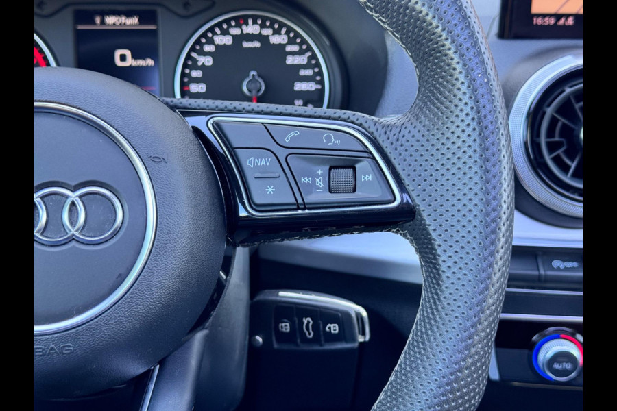 Audi Q2 35 TFSI S Edition Pano/Matrix/Alcantara