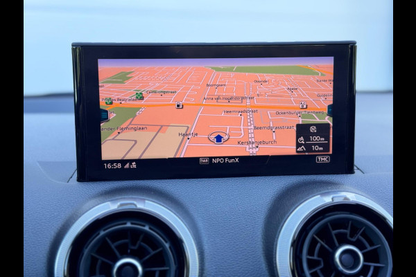 Audi Q2 35 TFSI S Edition Pano/Matrix/Alcantara
